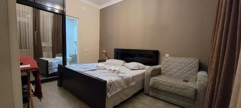 Guest House Kldiashvili Batumi Exterior foto